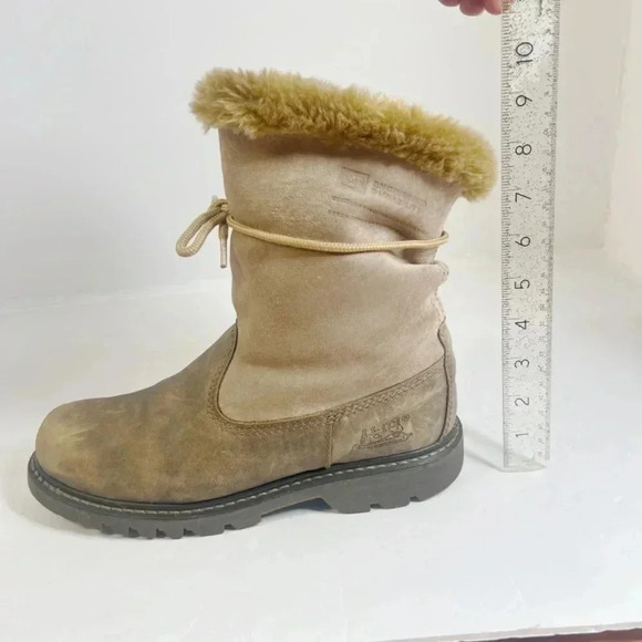 Like New CAT Caterpillar Women's Tan Leather Work Boots Size 10 - Picture 9 of 12